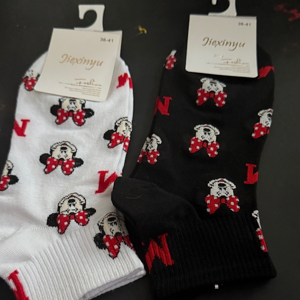 Women’s Black & White Socks Minnie Mouse Ankle Socks